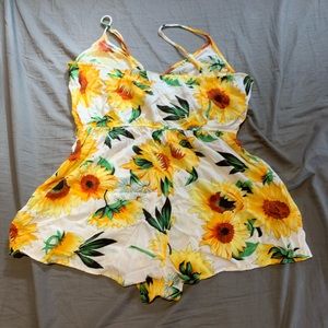Shein  sunflower spaghetti strap  romper
